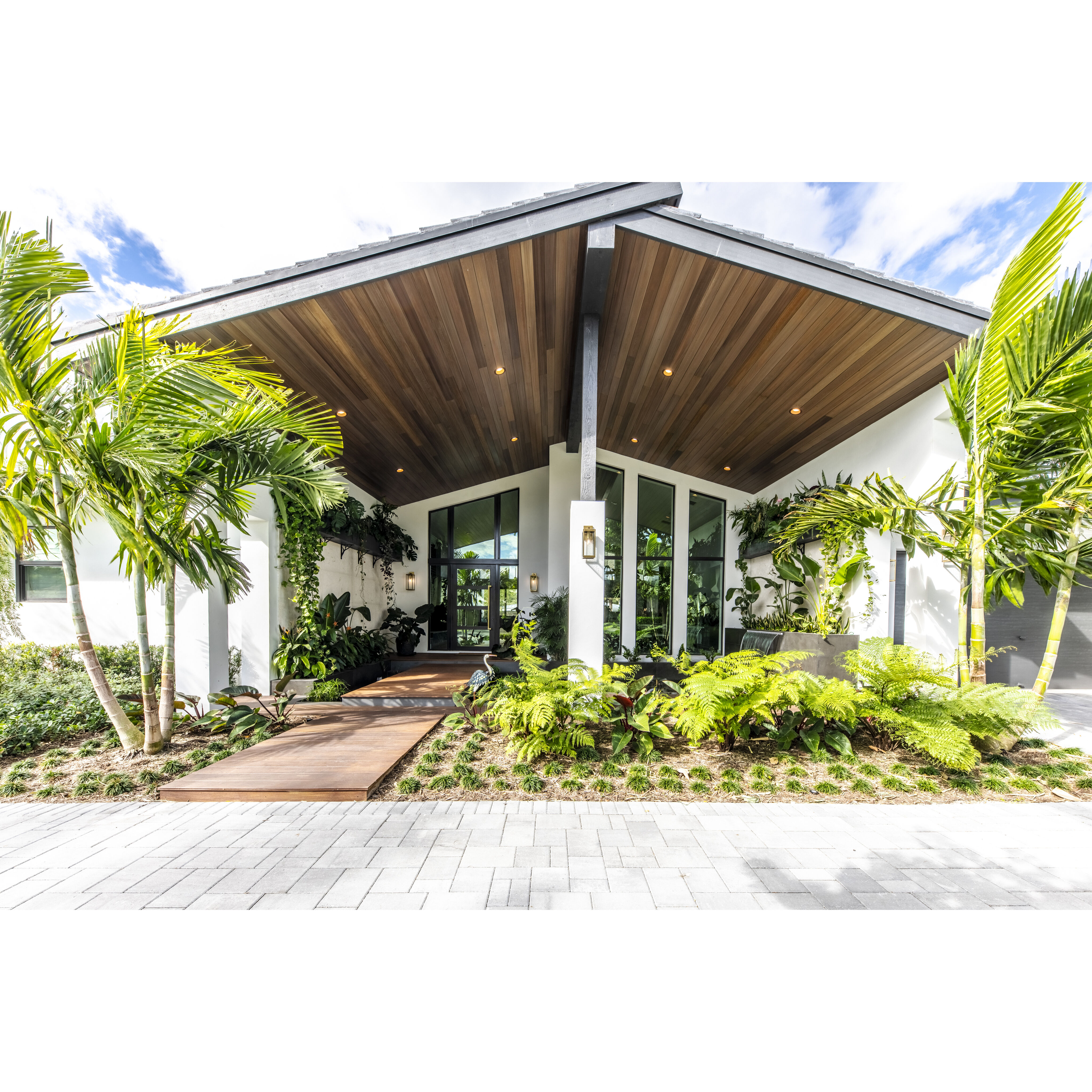 Westover 1 Light 17 inch Antique Brass Outdoor Wall Lantern